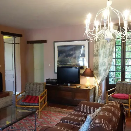 Holiday home Les Londes By Interhome Crouay